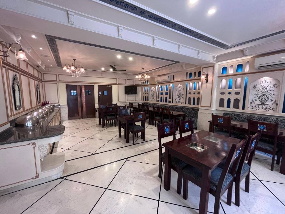 Ratnawali - A Vegetarian Heritage Hotel جايبور المظهر الخارجي الصورة