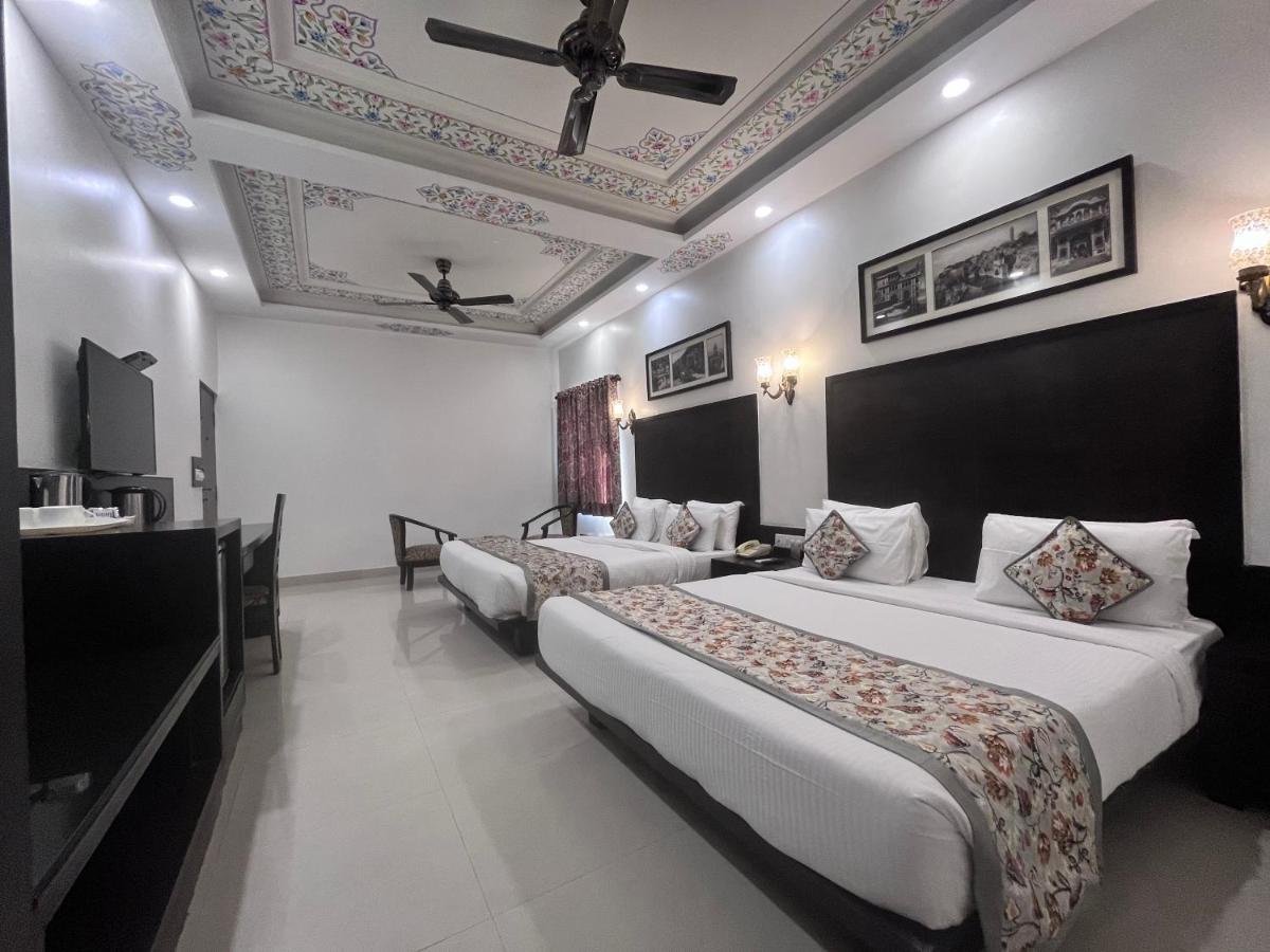 Ratnawali - A Vegetarian Heritage Hotel جايبور المظهر الخارجي الصورة