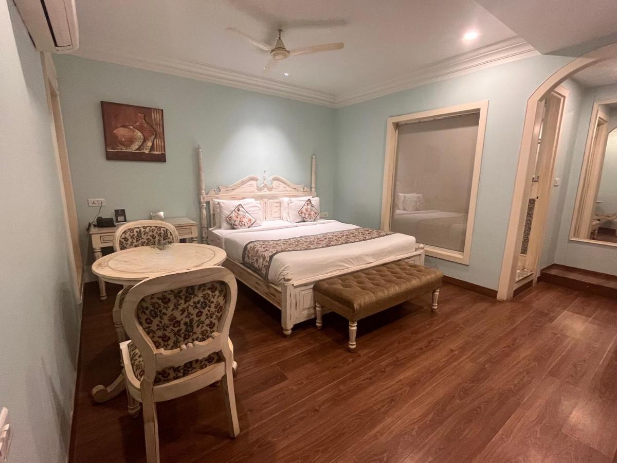 Ratnawali - A Vegetarian Heritage Hotel جايبور المظهر الخارجي الصورة