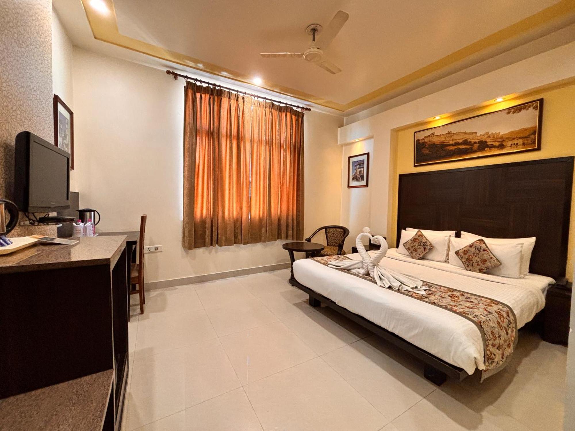 Ratnawali - A Vegetarian Heritage Hotel جايبور المظهر الخارجي الصورة