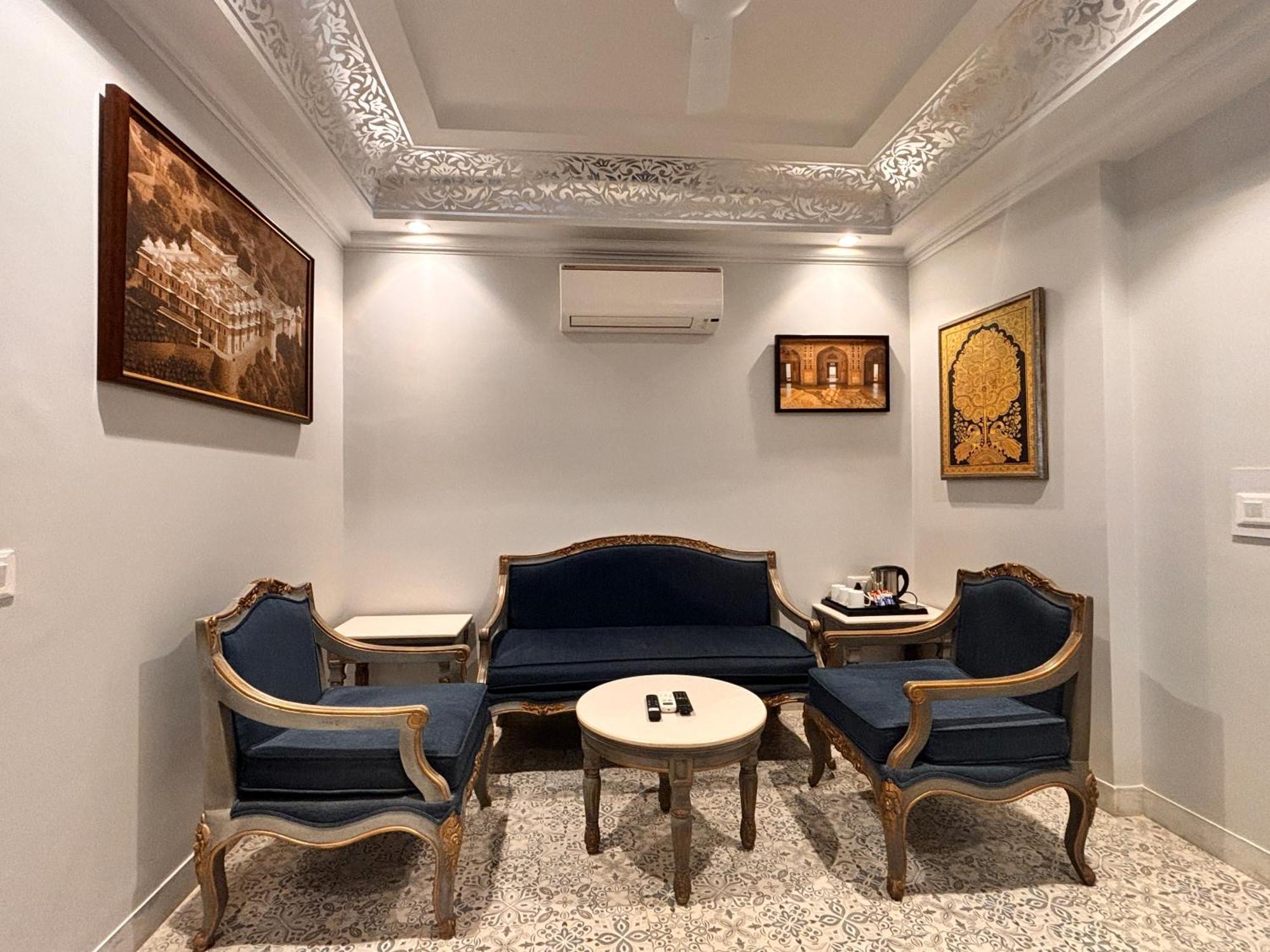 Ratnawali - A Vegetarian Heritage Hotel جايبور المظهر الخارجي الصورة