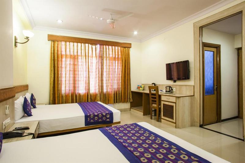 Ratnawali - A Vegetarian Heritage Hotel جايبور المظهر الخارجي الصورة